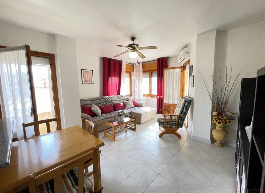 Alquiler a largo plazo - Apartamento / piso - Torrevieja - Playa De Los Naufragos