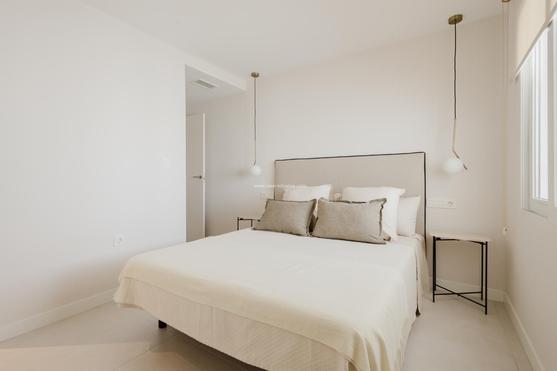 Alquiler a largo plazo - Apartamento / piso - Torrevieja - Playa del Acequión