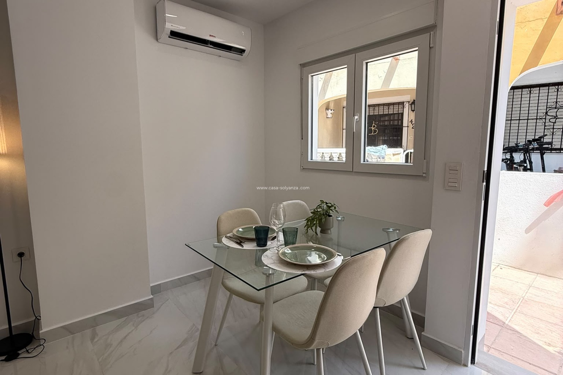 Alquiler a largo plazo - Bungalow - Orihuela - Orihuela Costa