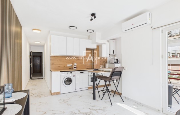 Apartamento / piso - Reventa - Centro Torrevieja - Centro Torrevieja