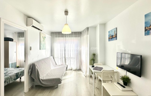 Apartamento / piso - Reventa - Torrevieja - Paseo Maritimo