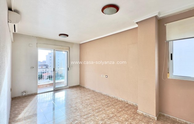Apartamento / piso - Reventa - Torrevieja - Playa del Cura