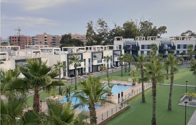 Apartment / flat - Resale - Guardamar del Segura - El Raso