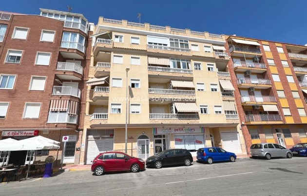 Apartment / flat - Resale - Guardamar del Segura - Pueblo