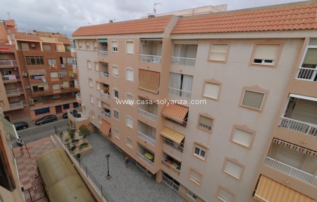 Apartment / flat - Resale - Playa Del Acequion - Costa Blanca