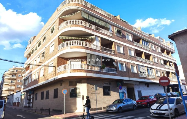 Apartment / flat - Resale - Torrevieja - Center