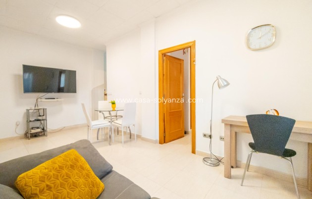 Apartment / flat - Resale - Torrevieja - Center