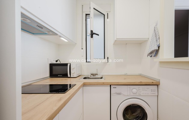 Apartment / flat - Resale - Torrevieja - Center