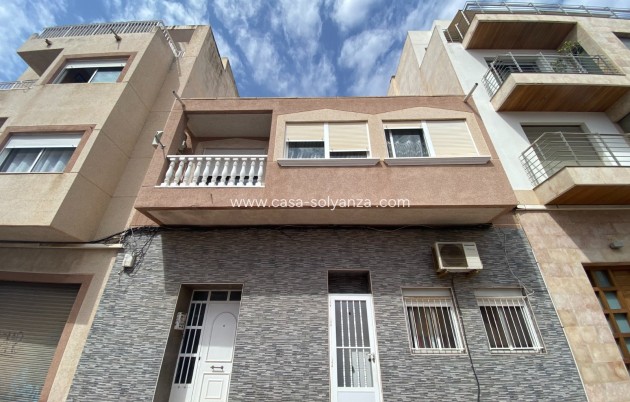 Apartment / flat - Resale - Torrevieja - Center