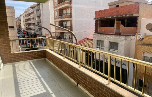 Apartment / flat - Resale - Torrevieja - Center