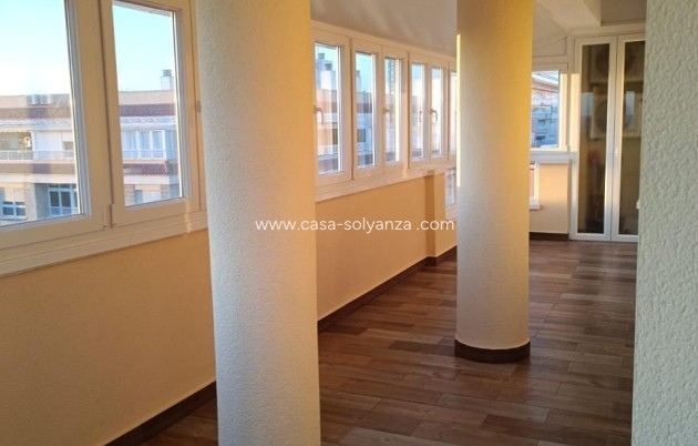 Apartment / flat - Resale - Torrevieja - Center