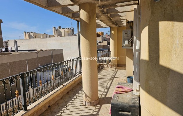 Apartment / flat - Resale - Torrevieja - Center