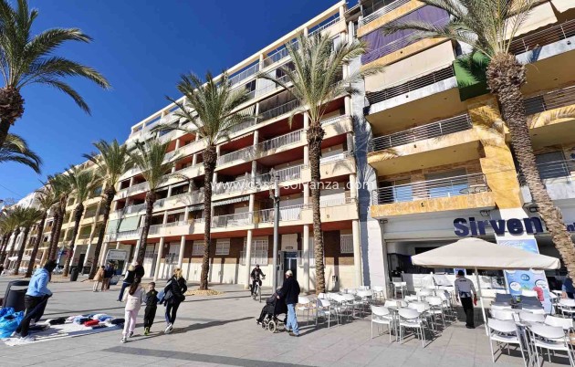 Apartment / flat - Resale - Torrevieja - Center