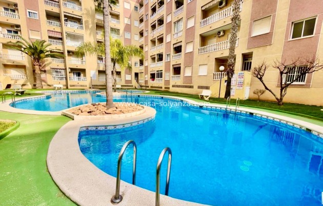 Apartment / flat - Resale - Torrevieja - Center
