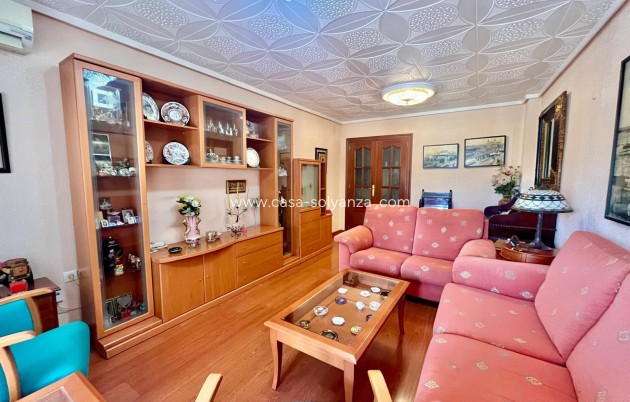 Apartment / flat - Resale - Torrevieja - Center