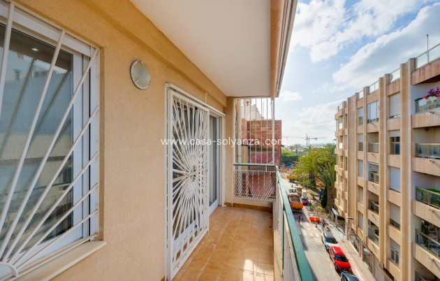 Apartment / flat - Resale - Torrevieja - Costa Blanca