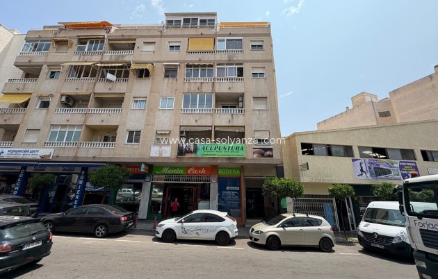Apartment / flat - Resale - Torrevieja - Costa Blanca
