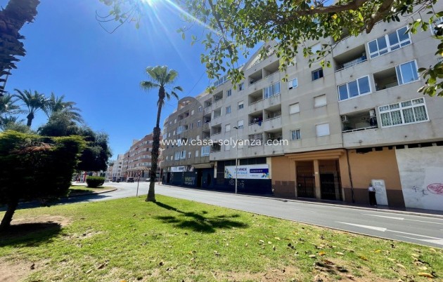 Apartment / flat - Resale - Torrevieja - Costa Blanca