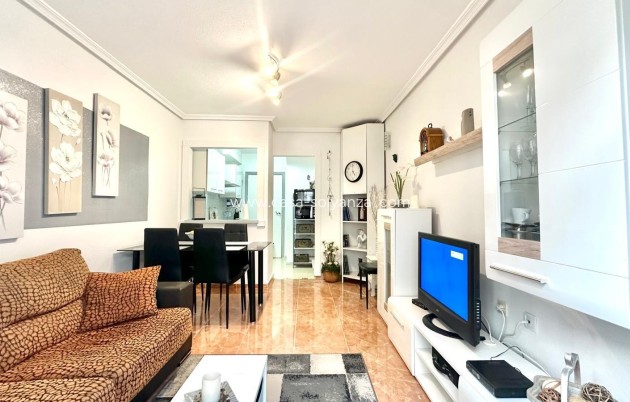 Apartment / flat - Resale - Torrevieja - CSRES-33063