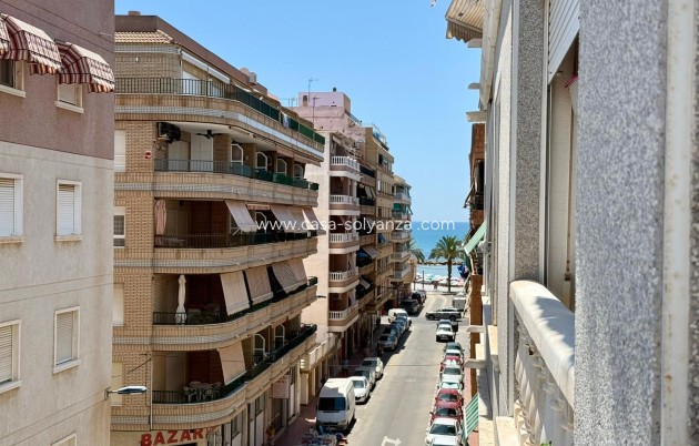 Apartment / flat - Resale - Torrevieja - CSRES-61213