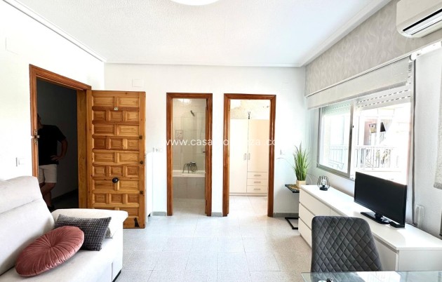 Apartment / flat - Resale - Torrevieja - Estacion Autobuses
