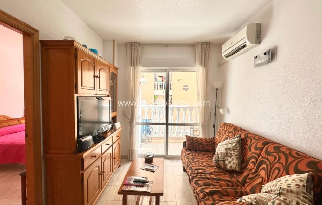 Apartment / flat - Resale - Torrevieja - Estacion Autobuses