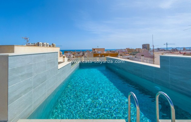 Apartment / flat - Resale - Torrevieja - Estacion Autobuses
