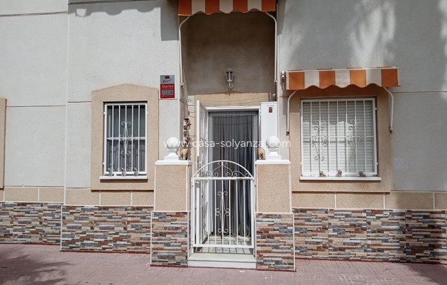 Apartment / flat - Resale - Torrevieja - LA LOMA