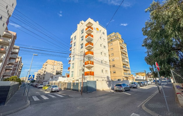 Apartment / flat - Resale - Torrevieja - Nueva Torrevieja