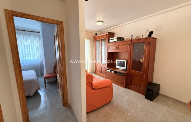 Apartment / flat - Resale - Torrevieja - Playa de los Locos