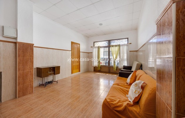 Apartment / flat - Resale - Torrevieja - Playa del Cura