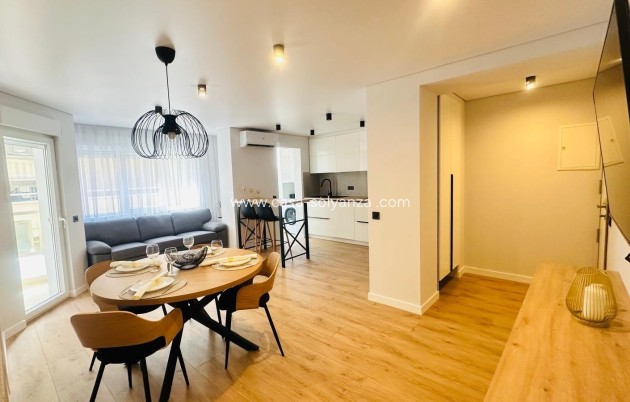 Apartment / flat - Resale - Torrevieja - Playa del Cura