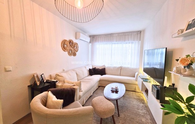 Apartment / flat - Resale - Torrevieja - Playa del Cura