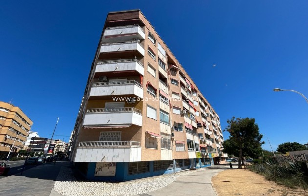 Apartment / flat - Resale - Torrevieja - Torrevieja Centro
