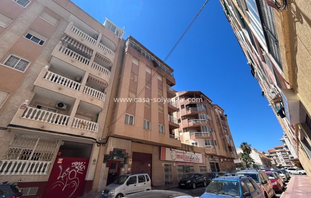 Apartment / flat - Resale - Torrevieja - Torrevieja Centro
