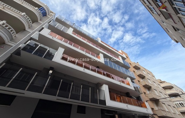 Appartement / flat - Herverkoop - Torrevieja - Estacion Autobuses