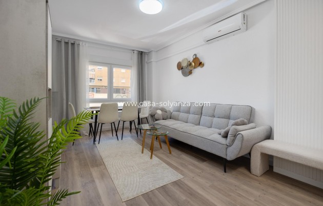 Appartement / flat - Herverkoop - Torrevieja - Estacion Autobuses