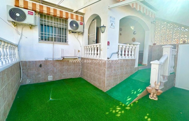 Bungalow - Herverkoop - Torrevieja - CSRES-24886