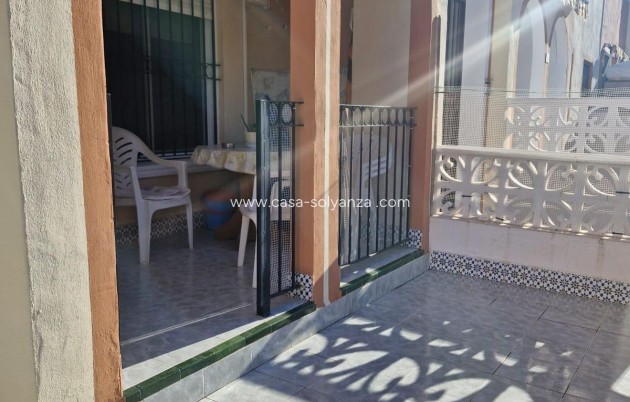 Bungalow - Herverkoop - Torrevieja - Playa De Los Naufragos