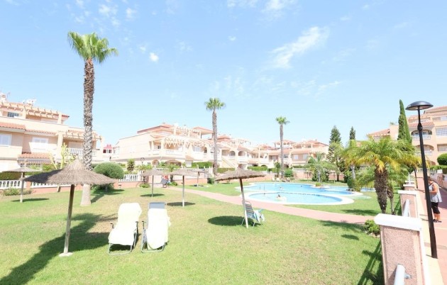 Bungalow - Wiederverkauf - Orihuela Costa - Punta Prima