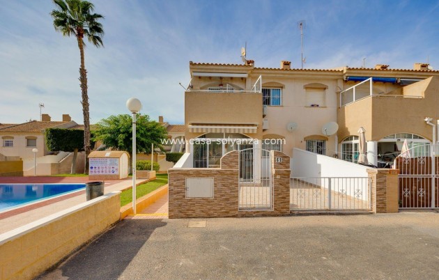 Bungalow - Wiederverkauf - Torrevieja - Aguas nuevas