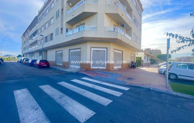 Comercial - Reventa - Formentera de Segura - Costa Blanca