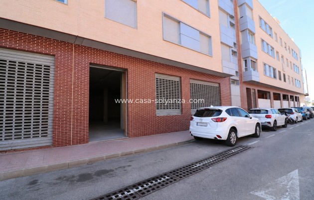 Commercial (Freehold) - Resale - Rojales - Rojales - Village