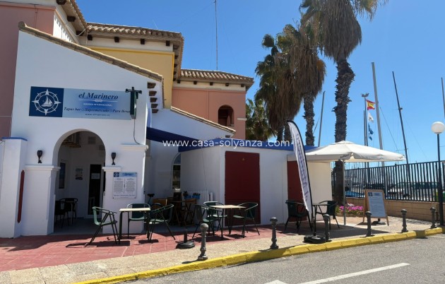 Commercial Property - Wiederverkauf - Torrevieja - Puerto