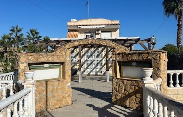 Commercial - Resale - Las Fillipinas - Las Fillipinas