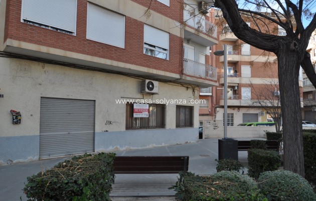 Commercial - Revente - Petrer - Inland