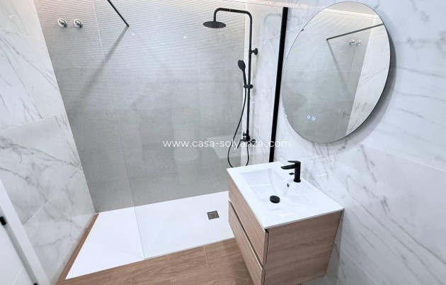 Herenhuis - Herverkoop - Torrevieja - Aguas nuevas