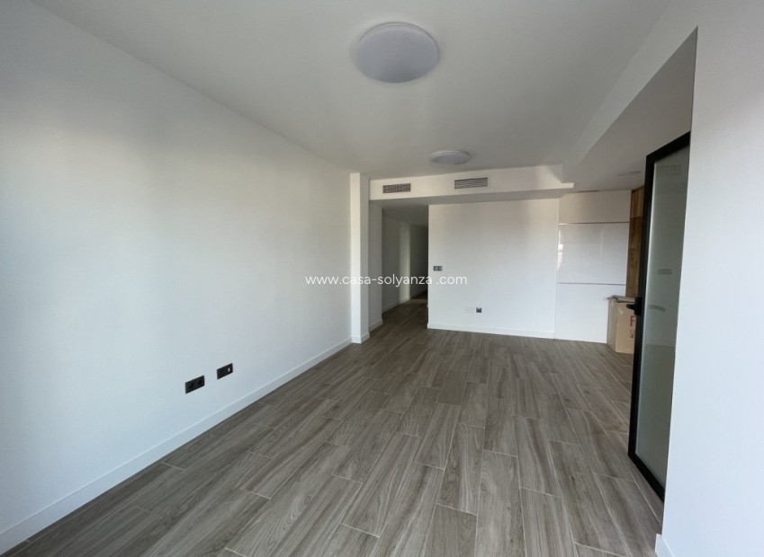 Herverkoop - Appartement / flat - Algorfa