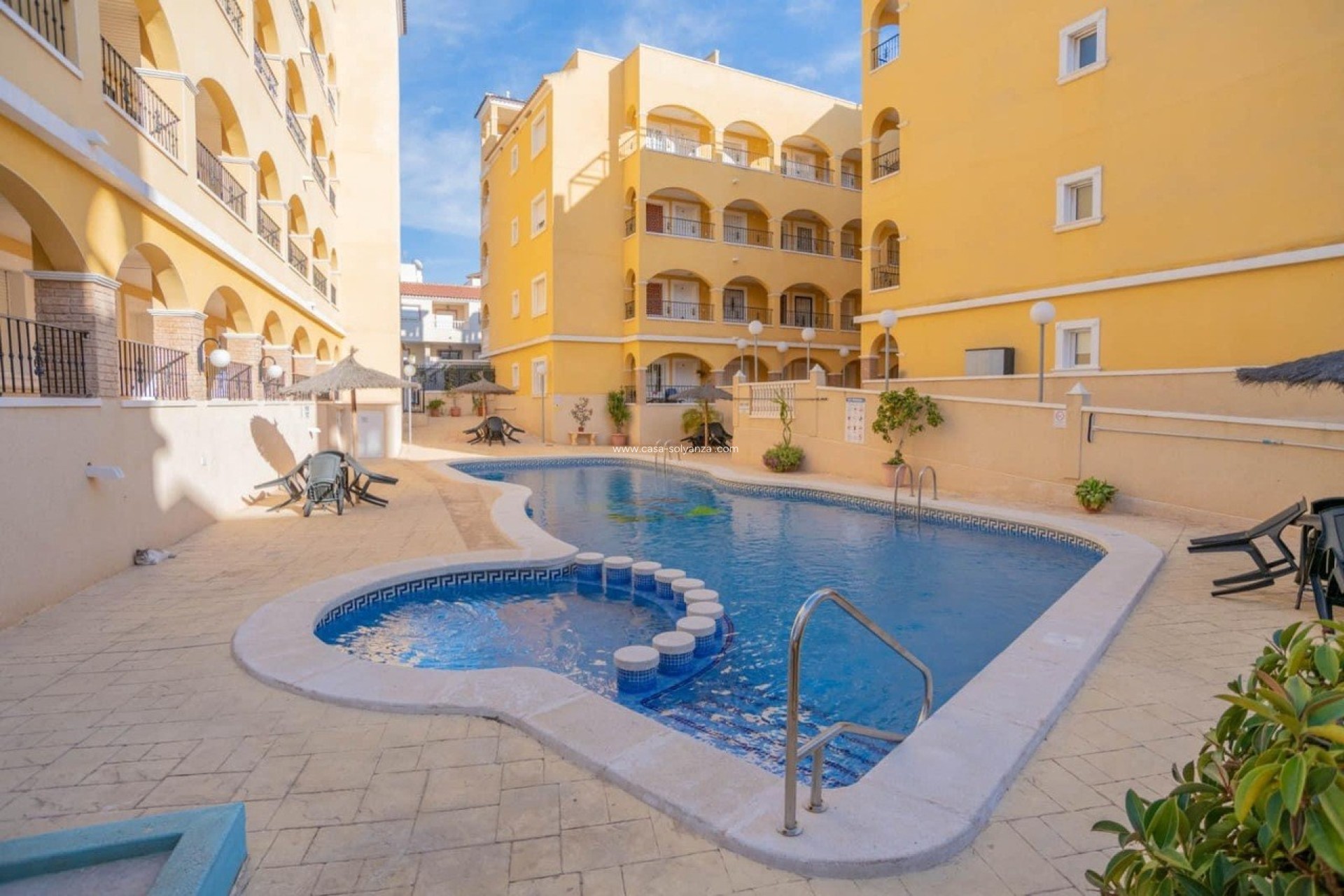 Herverkoop - Appartement / flat - Algorfa