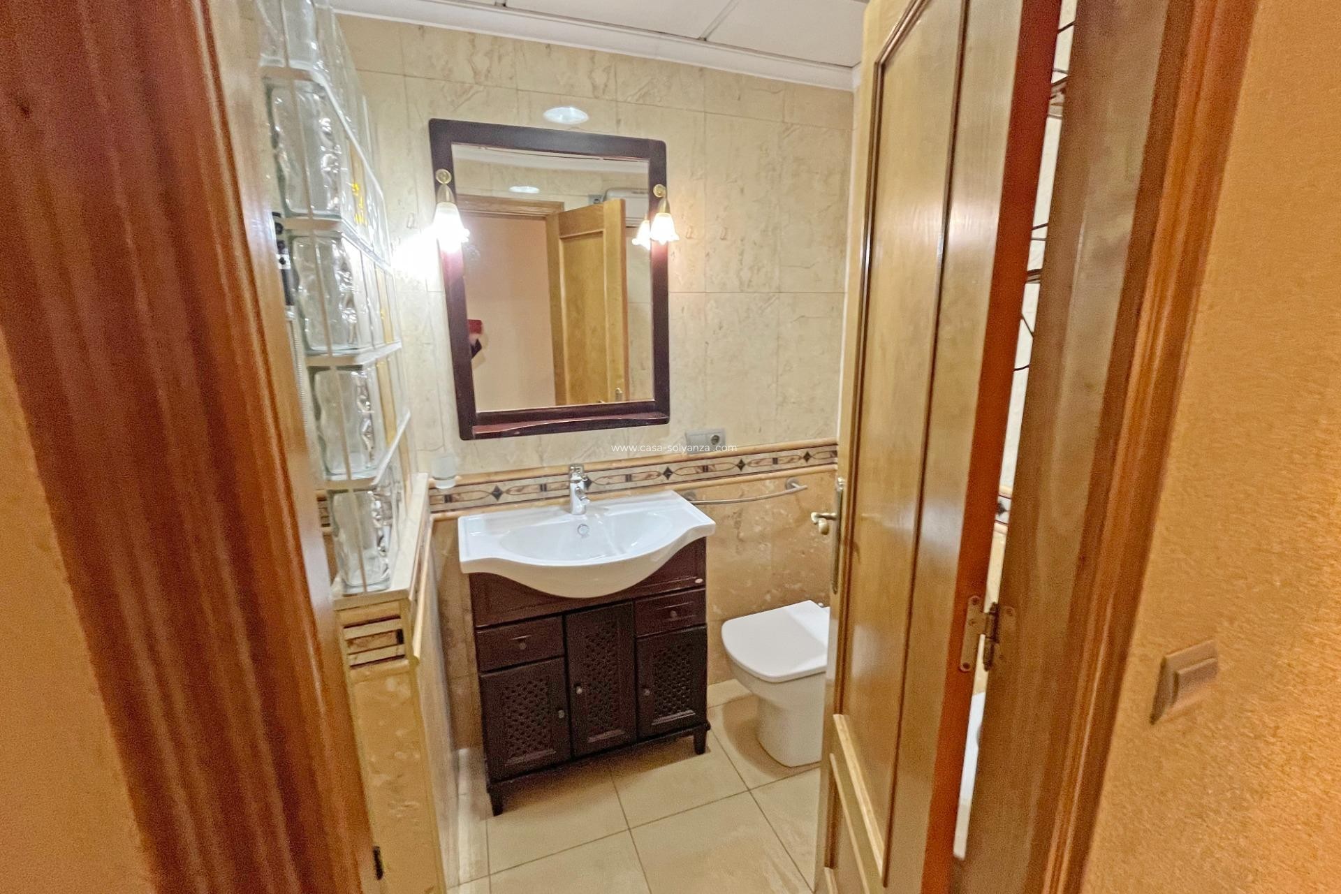 Herverkoop - Appartement / flat - Formentera de Segura - Los Palacios